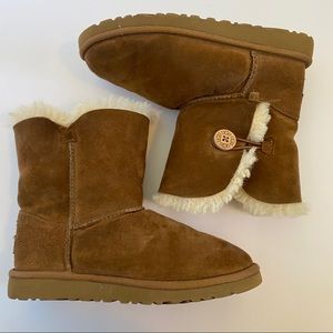UGG Girls Bailey Button Boots